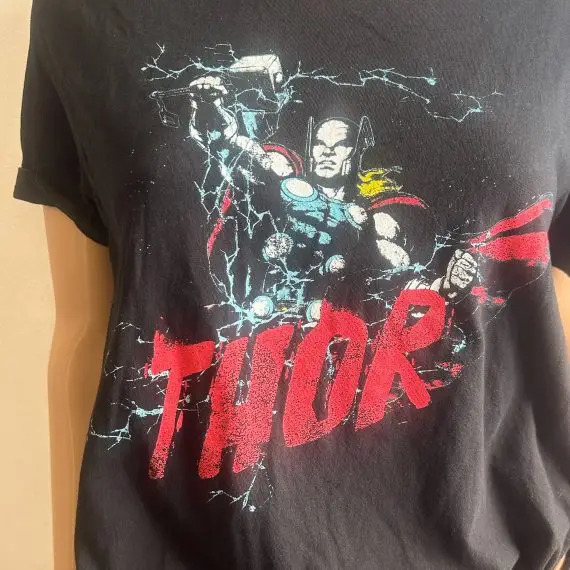 Thor Avengers Marvel 100% Cotton T-shirt. Grungy soft yellow cardigan included for Free. - Image 3